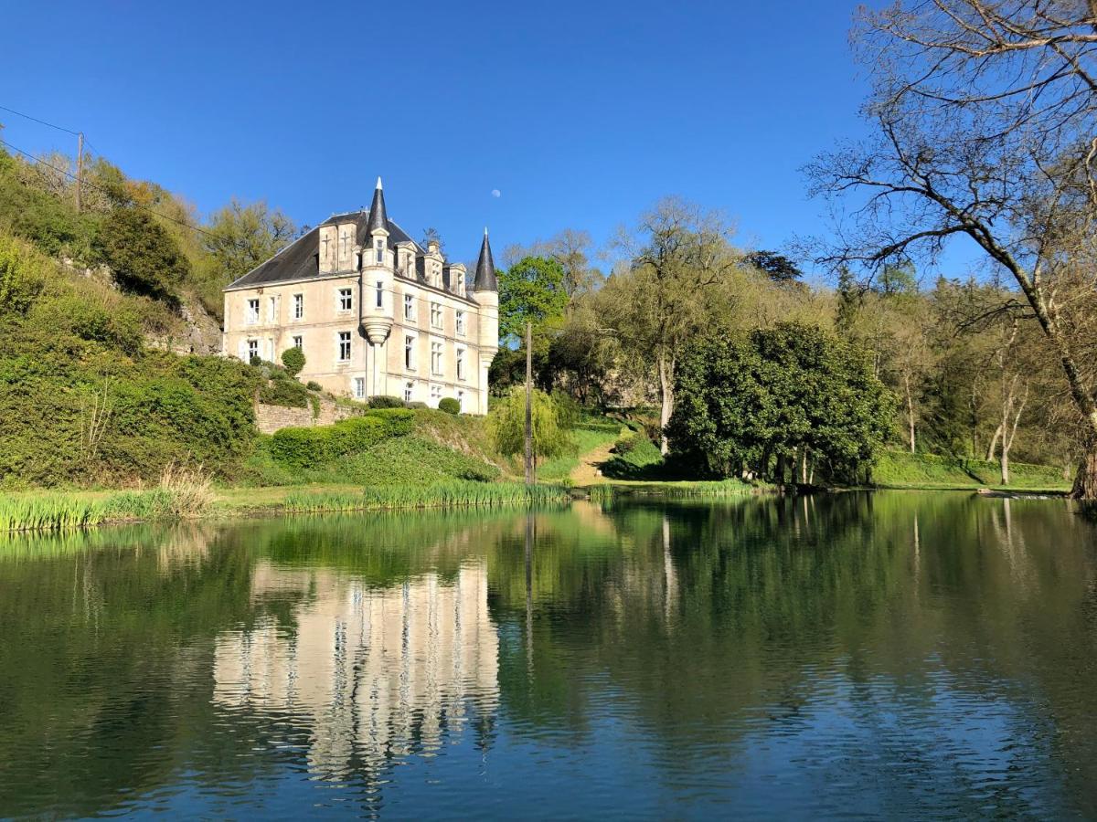 Chateau Des Loups - Les Cypres Echire Exterior photo